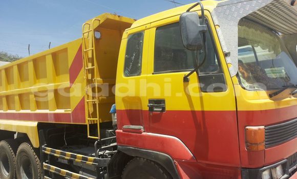 ይግዙ ያገለገለ Isuzu D–MAX ቀይ መኪና በ ሞቃዲሾ በ ሶማሊያ ይግዙ ያገለገለ Isuzu D–MAX ቀይ መኪና በ ሞቃዲሾ በ ሶማሊያ