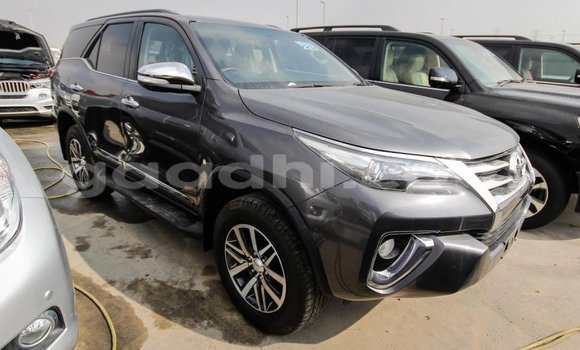 ይግዙ Imported Toyota Fortuner ሌላ መኪና በ Import - Dubai በ ሶማሊያ ይግዙ Imported Toyota Fortuner ሌላ መኪና በ Import - Dubai በ ሶማሊያ