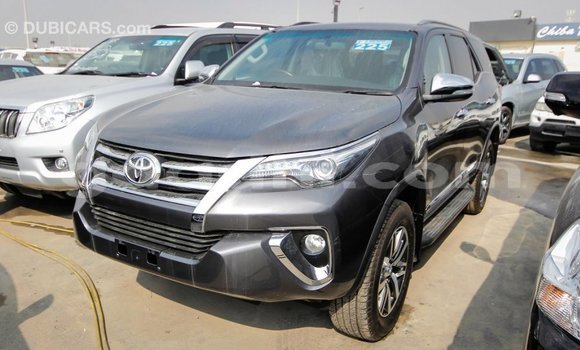 ይግዙ Imported Toyota Fortuner ሌላ መኪና በ Import - Dubai በ ሶማሊያ ይግዙ Imported Toyota Fortuner ሌላ መኪና በ Import - Dubai በ ሶማሊያ