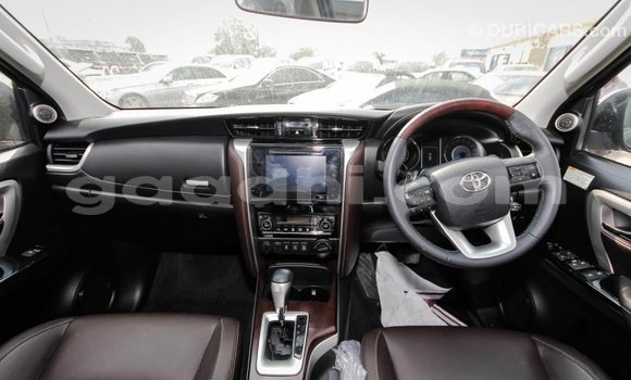 ይግዙ Imported Toyota Fortuner ሌላ መኪና በ Import - Dubai በ ሶማሊያ ይግዙ Imported Toyota Fortuner ሌላ መኪና በ Import - Dubai በ ሶማሊያ