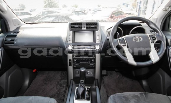 Acheter Import Voiture Toyota Prado Autre à Import - Dubai, Somalie Acheter Import Voiture Toyota Prado Autre à Import - Dubai, Somalie