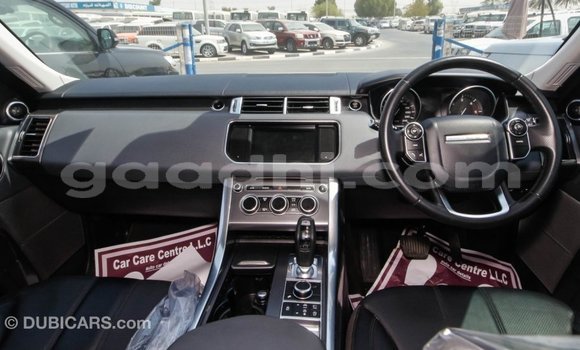 Acheter Import Voiture Land Rover Range Rover Noir à Import - Dubai, Somalie Acheter Import Voiture Land Rover Range Rover Noir à Import - Dubai, Somalie