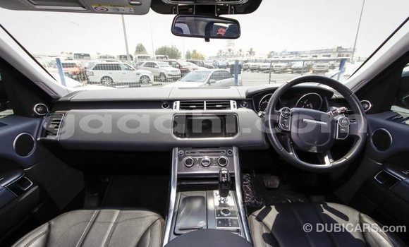 Acheter Import Voiture Land Rover Range Rover Noir à Import - Dubai, Somalie Acheter Import Voiture Land Rover Range Rover Noir à Import - Dubai, Somalie