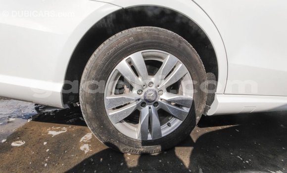 ይግዙ Imported Mercedes-Benz 200 ነጭ መኪና በ Import - Dubai በ ሶማሊያ ይግዙ Imported Mercedes-Benz 200 ነጭ መኪና በ Import - Dubai በ ሶማሊያ