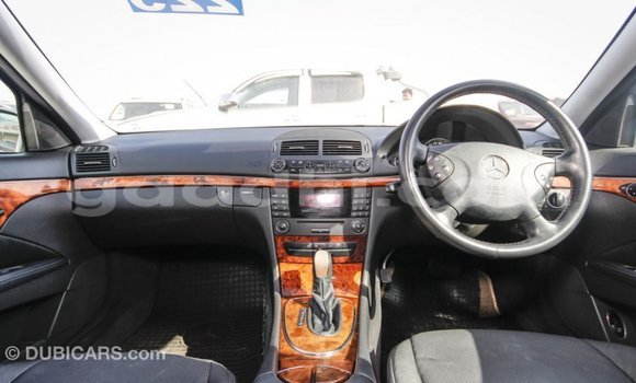 Acheter Import Voiture Mercedes-Benz 200 Autre à Import - Dubai, Somalie Acheter Import Voiture Mercedes-Benz 200 Autre à Import - Dubai, Somalie