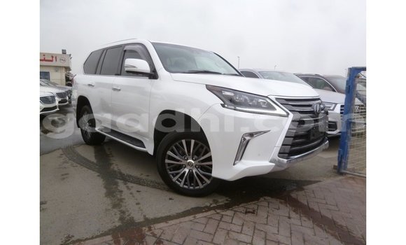 ይግዙ Imported Lexus LX ነጭ መኪና በ Import - Dubai በ ሶማሊያ ይግዙ Imported Lexus LX ነጭ መኪና በ Import - Dubai በ ሶማሊያ