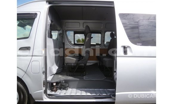 ይግዙ Imported Toyota Hiace ሌላ መኪና በ Import - Dubai በ ሶማሊያ ይግዙ Imported Toyota Hiace ሌላ መኪና በ Import - Dubai በ ሶማሊያ