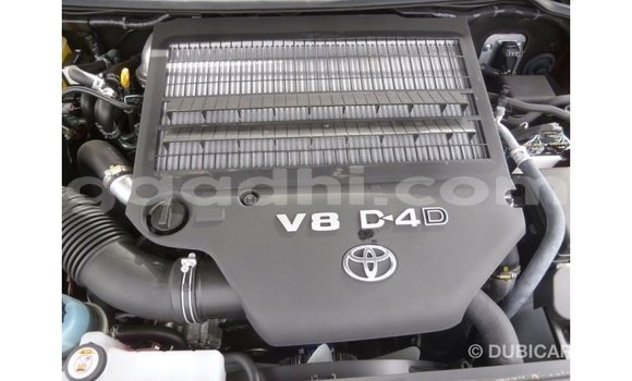 ይግዙ Imported Toyota Land Cruiser ሌላ መኪና በ Import - Dubai በ ሶማሊያ ይግዙ Imported Toyota Land Cruiser ሌላ መኪና በ Import - Dubai በ ሶማሊያ