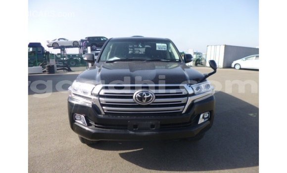 Acheter Import Voiture Toyota Land Cruiser Noir à Import - Dubai, Somalie Acheter Import Voiture Toyota Land Cruiser Noir à Import - Dubai, Somalie