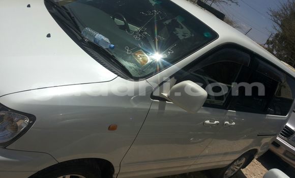 Nunua Ilio tumika Toyota 4Runner Nyeupe Gari ndani ya Mogadishu nchini Somalia Nunua Ilio tumika Toyota 4Runner Nyeupe Gari ndani ya Mogadishu nchini Somalia