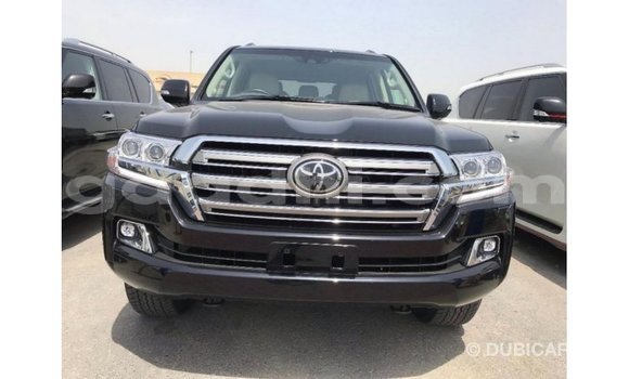 ይግዙ Imported Toyota Land Cruiser ጥቁር መኪና በ Import - Dubai በ ሶማሊያ ይግዙ Imported Toyota Land Cruiser ጥቁር መኪና በ Import - Dubai በ ሶማሊያ