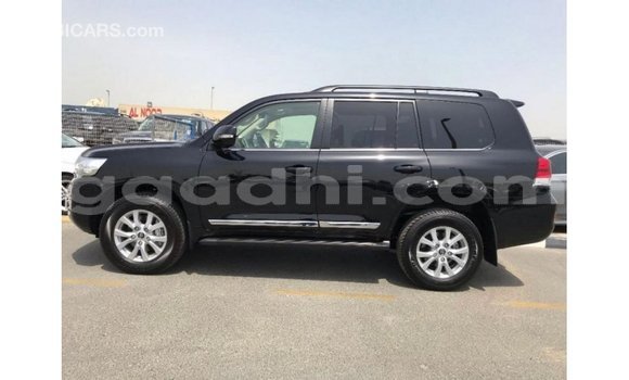 ይግዙ Imported Toyota Land Cruiser ጥቁር መኪና በ Import - Dubai በ ሶማሊያ ይግዙ Imported Toyota Land Cruiser ጥቁር መኪና በ Import - Dubai በ ሶማሊያ