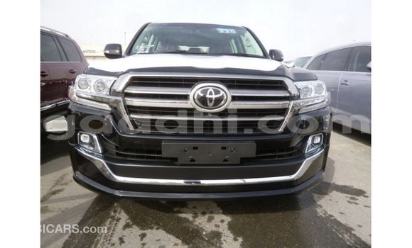 Acheter Import Voiture Toyota Land Cruiser Noir à Import - Dubai, Somalie Acheter Import Voiture Toyota Land Cruiser Noir à Import - Dubai, Somalie