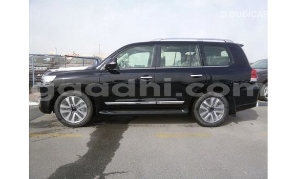 Acheter Import Voiture Toyota Land Cruiser Noir à Import - Dubai, Somalie Acheter Import Voiture Toyota Land Cruiser Noir à Import - Dubai, Somalie