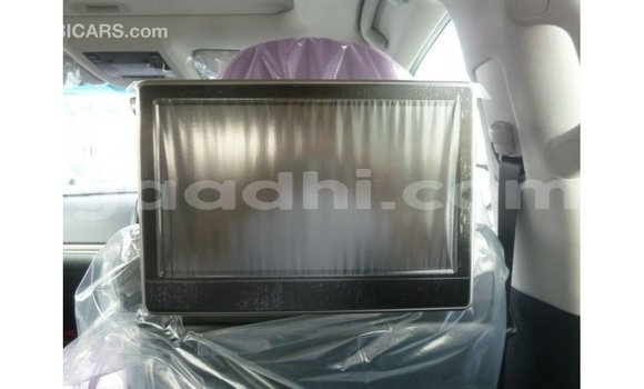Acheter Import Voiture Toyota Land Cruiser Noir à Import - Dubai, Somalie Acheter Import Voiture Toyota Land Cruiser Noir à Import - Dubai, Somalie