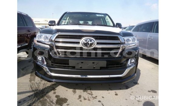 Acheter Import Voiture Toyota Land Cruiser Noir à Import - Dubai, Somalie Acheter Import Voiture Toyota Land Cruiser Noir à Import - Dubai, Somalie