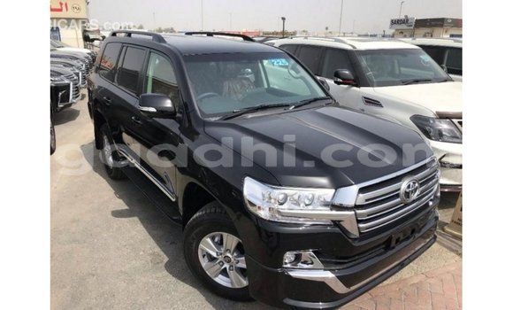 ይግዙ Imported Toyota Land Cruiser ጥቁር መኪና በ Import - Dubai በ ሶማሊያ ይግዙ Imported Toyota Land Cruiser ጥቁር መኪና በ Import - Dubai በ ሶማሊያ