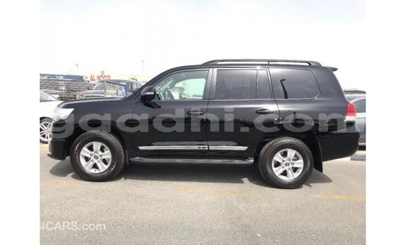 ይግዙ Imported Toyota Land Cruiser ጥቁር መኪና በ Import - Dubai በ ሶማሊያ ይግዙ Imported Toyota Land Cruiser ጥቁር መኪና በ Import - Dubai በ ሶማሊያ