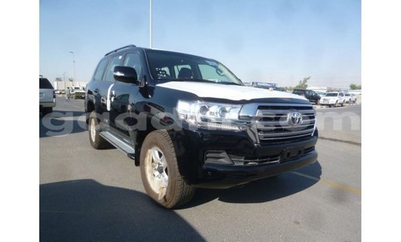 Acheter Import Voiture Toyota Land Cruiser Noir à Import - Dubai, Somalie Acheter Import Voiture Toyota Land Cruiser Noir à Import - Dubai, Somalie