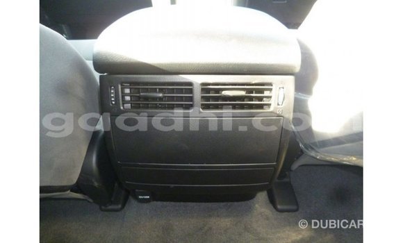 Acheter Import Voiture Toyota Land Cruiser Noir à Import - Dubai, Somalie Acheter Import Voiture Toyota Land Cruiser Noir à Import - Dubai, Somalie