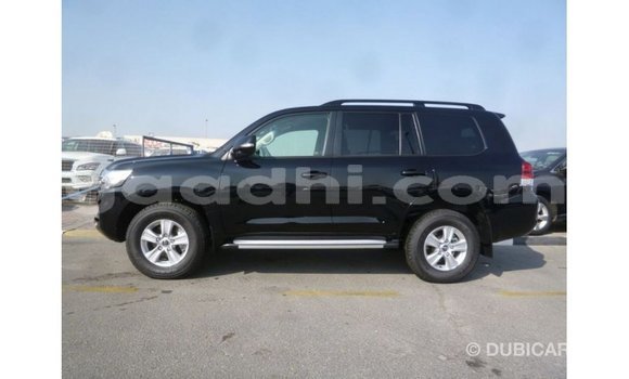Acheter Import Voiture Toyota Land Cruiser Noir à Import - Dubai, Somalie Acheter Import Voiture Toyota Land Cruiser Noir à Import - Dubai, Somalie