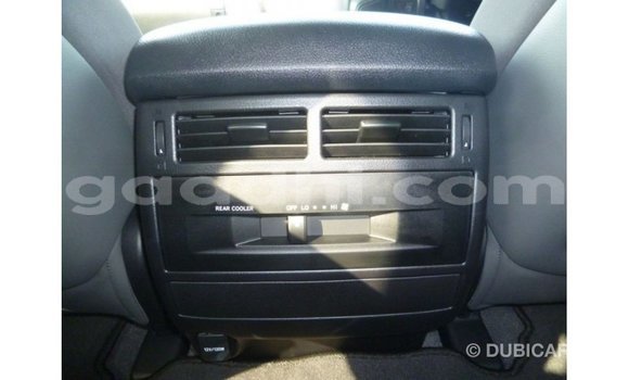 Acheter Import Voiture Toyota Land Cruiser Noir à Import - Dubai, Somalie Acheter Import Voiture Toyota Land Cruiser Noir à Import - Dubai, Somalie