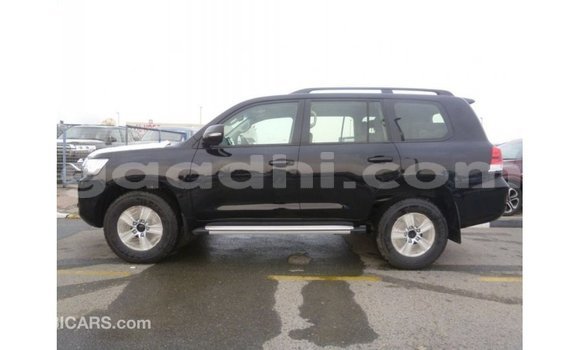 Acheter Import Voiture Toyota Land Cruiser Noir à Import - Dubai, Somalie Acheter Import Voiture Toyota Land Cruiser Noir à Import - Dubai, Somalie