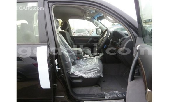 Acheter Import Voiture Toyota Land Cruiser Noir à Import - Dubai, Somalie Acheter Import Voiture Toyota Land Cruiser Noir à Import - Dubai, Somalie