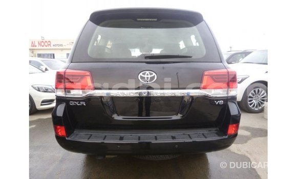 Acheter Import Voiture Toyota Land Cruiser Noir à Import - Dubai, Somalie Acheter Import Voiture Toyota Land Cruiser Noir à Import - Dubai, Somalie