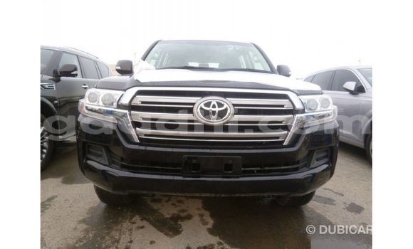 Acheter Import Voiture Toyota Land Cruiser Noir à Import - Dubai, Somalie Acheter Import Voiture Toyota Land Cruiser Noir à Import - Dubai, Somalie