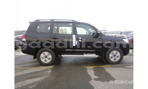 Acheter Import Voiture Toyota Land Cruiser Noir à Import - Dubai, Somalie Acheter Import Voiture Toyota Land Cruiser Noir à Import - Dubai, Somalie