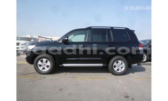 Acheter Import Voiture Toyota Land Cruiser Noir à Import - Dubai, Somalie Acheter Import Voiture Toyota Land Cruiser Noir à Import - Dubai, Somalie