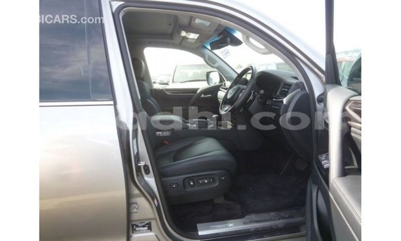 ይግዙ Imported Lexus LX ሌላ መኪና በ Import - Dubai በ ሶማሊያ ይግዙ Imported Lexus LX ሌላ መኪና በ Import - Dubai በ ሶማሊያ