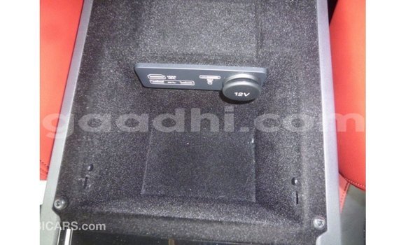 Acheter Import Voiture Jaguar F-Pace Noir à Import - Dubai, Somalie Acheter Import Voiture Jaguar F-Pace Noir à Import - Dubai, Somalie