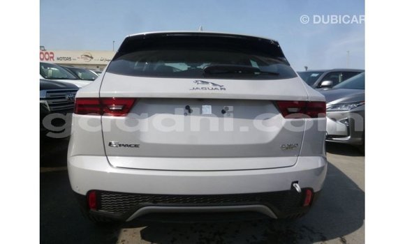 Acheter Import Voiture Jaguar E-Pace Blanc à Import - Dubai, Somalie Acheter Import Voiture Jaguar E-Pace Blanc à Import - Dubai, Somalie