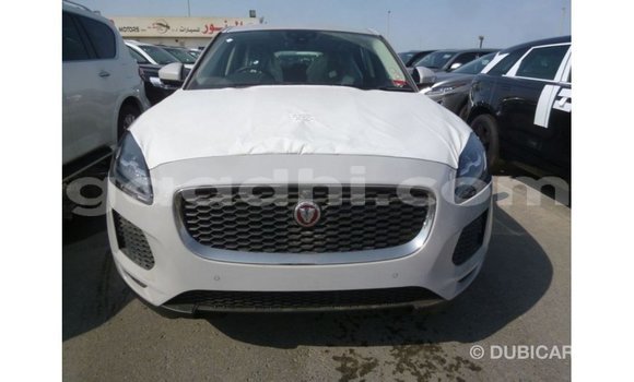 Acheter Import Voiture Jaguar E-Pace Blanc à Import - Dubai, Somalie Acheter Import Voiture Jaguar E-Pace Blanc à Import - Dubai, Somalie