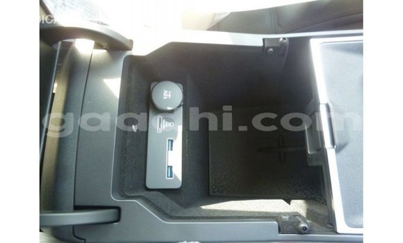 Acheter Import Voiture Jaguar E-Pace Blanc à Import - Dubai, Somalie Acheter Import Voiture Jaguar E-Pace Blanc à Import - Dubai, Somalie