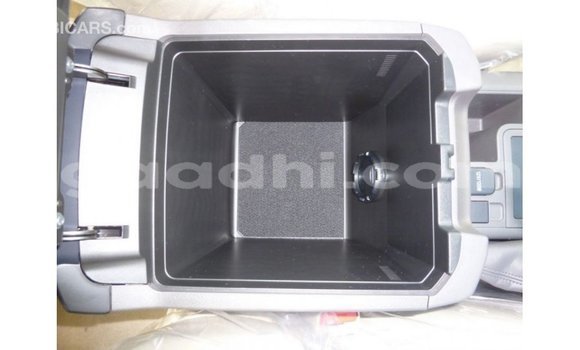 Acheter Import Voiture Toyota Prado Autre à Import - Dubai, Somalie Acheter Import Voiture Toyota Prado Autre à Import - Dubai, Somalie