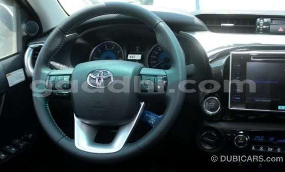 اشتري Imported Toyota Hilux آخر سيارة في Import - Dubai في الصومال اشتري Imported Toyota Hilux آخر سيارة في Import - Dubai في الصومال
