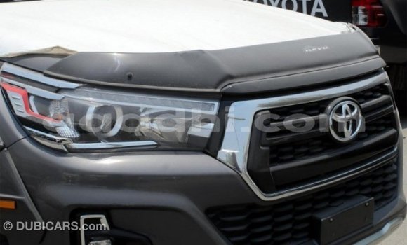 اشتري Imported Toyota Hilux آخر سيارة في Import - Dubai في الصومال اشتري Imported Toyota Hilux آخر سيارة في Import - Dubai في الصومال