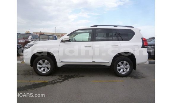 ይግዙ Imported Toyota Prado ነጭ መኪና በ Import - Dubai በ ሶማሊያ ይግዙ Imported Toyota Prado ነጭ መኪና በ Import - Dubai በ ሶማሊያ