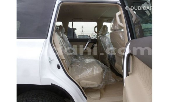 ይግዙ Imported Toyota Prado ነጭ መኪና በ Import - Dubai በ ሶማሊያ ይግዙ Imported Toyota Prado ነጭ መኪና በ Import - Dubai በ ሶማሊያ