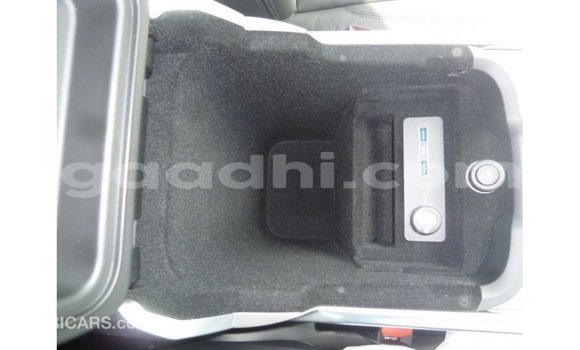 Acheter Import Voiture Land Rover Range Rover Noir à Import - Dubai, Somalie Acheter Import Voiture Land Rover Range Rover Noir à Import - Dubai, Somalie