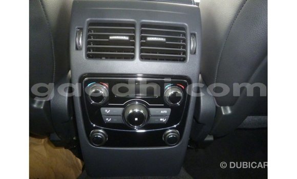 Acheter Import Voiture Jaguar F-Type Noir à Import - Dubai, Somalie Acheter Import Voiture Jaguar F-Type Noir à Import - Dubai, Somalie