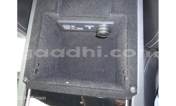 Acheter Import Voiture Jaguar F-Type Noir à Import - Dubai, Somalie Acheter Import Voiture Jaguar F-Type Noir à Import - Dubai, Somalie