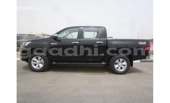 Acheter Import Voiture Toyota Hilux Noir à Import - Dubai, Somalie Acheter Import Voiture Toyota Hilux Noir à Import - Dubai, Somalie