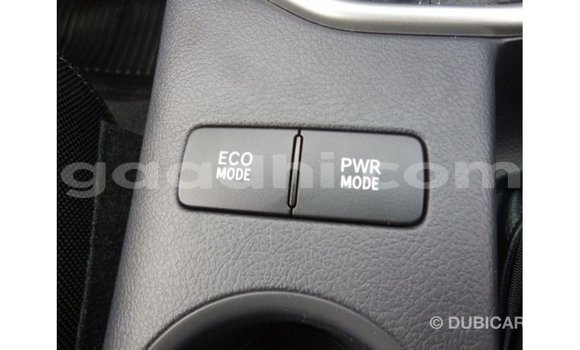 Acheter Import Voiture Toyota Hilux Noir à Import - Dubai, Somalie Acheter Import Voiture Toyota Hilux Noir à Import - Dubai, Somalie