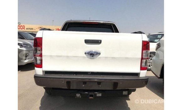 ይግዙ Imported Ford Ranger ነጭ መኪና በ Import - Dubai በ ሶማሊያ ይግዙ Imported Ford Ranger ነጭ መኪና በ Import - Dubai በ ሶማሊያ