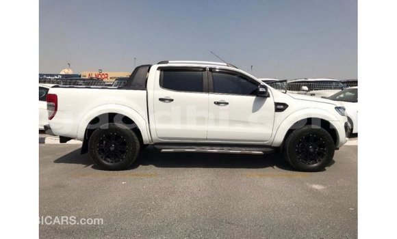 ይግዙ Imported Ford Ranger ነጭ መኪና በ Import - Dubai በ ሶማሊያ ይግዙ Imported Ford Ranger ነጭ መኪና በ Import - Dubai በ ሶማሊያ