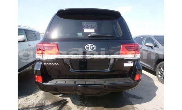 Acheter Import Voiture Toyota Land Cruiser Noir à Import - Dubai, Somalie Acheter Import Voiture Toyota Land Cruiser Noir à Import - Dubai, Somalie